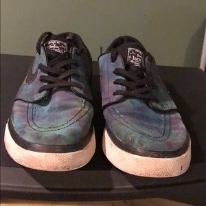 Galaxy Nike Janoskis
